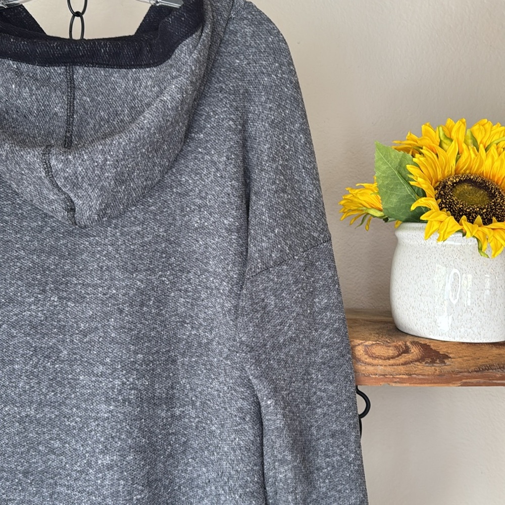 VENUS Tunic Length Zip-Up Hoodie
Jacket, size L - Picture 14 of 16